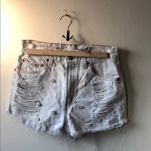 Levi’s with Flowers from LF